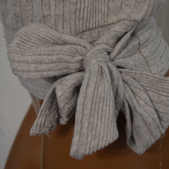 Gray sweater like top - Picture 2 of 4